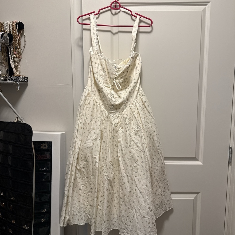 Windsor Soft Girl Floral Drop Waist Midi Dress